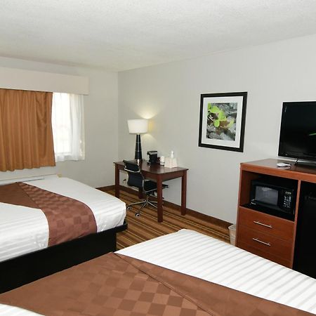 Rock Island Inn & Suites Marshalltown Zewnętrze zdjęcie