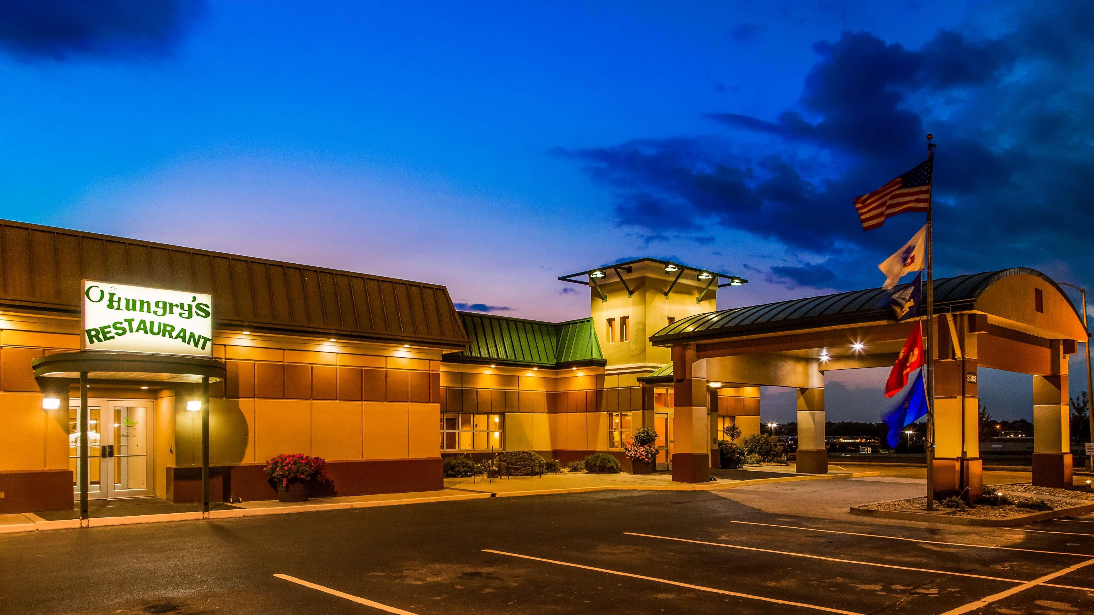 Rock Island Inn & Suites Marshalltown Zewnętrze zdjęcie