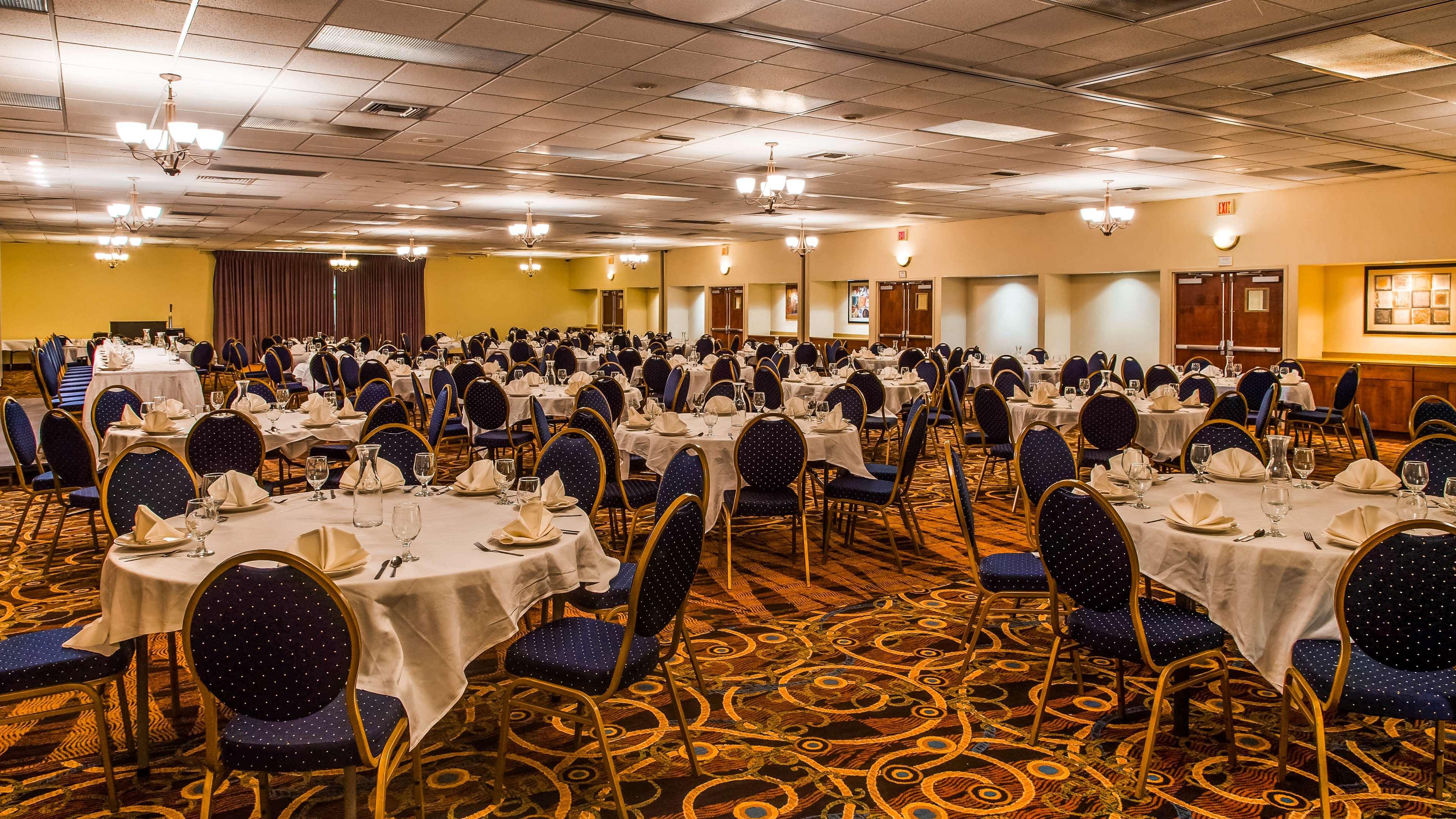 Rock Island Inn & Suites Marshalltown Zewnętrze zdjęcie